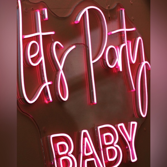 IG: @vintagevibesrental - Picture 16 of 16